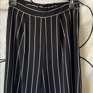 Striped wide leg slacks